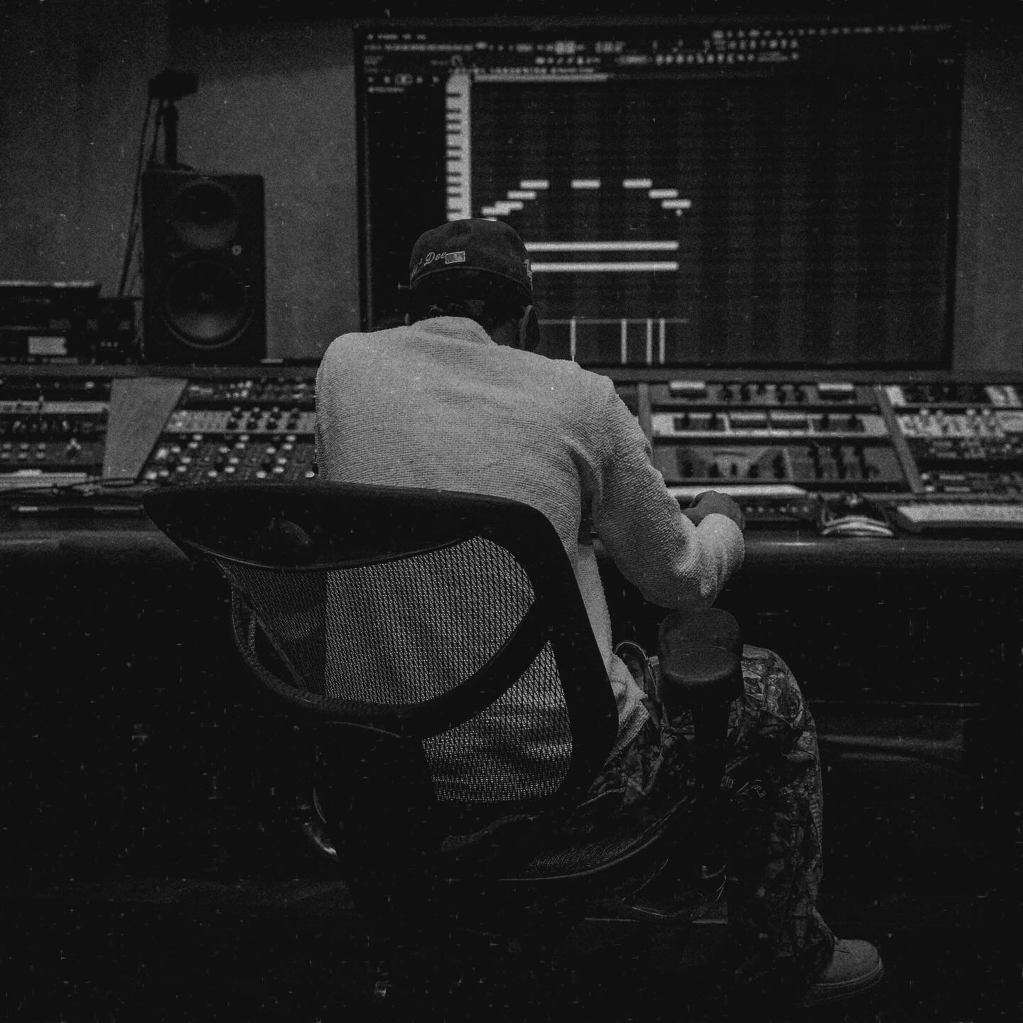 STUDIOS